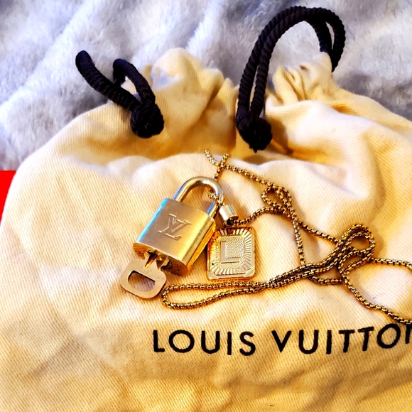 Authenic Louis Vuitton Padlock & Key - Picture 1 of 7